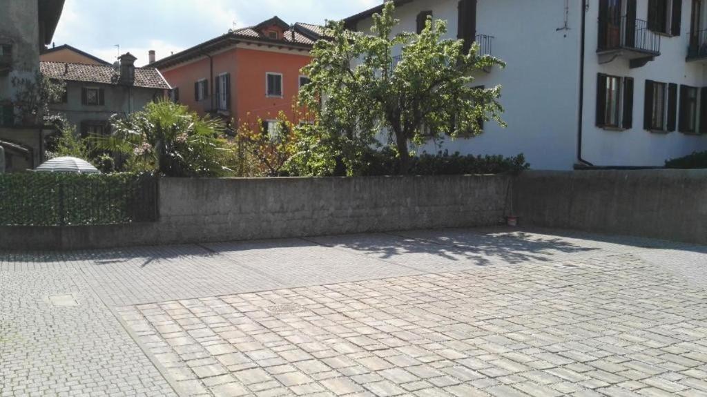 Lilla Apartment Residenza Silvana 韦尔巴尼亚 外观 照片